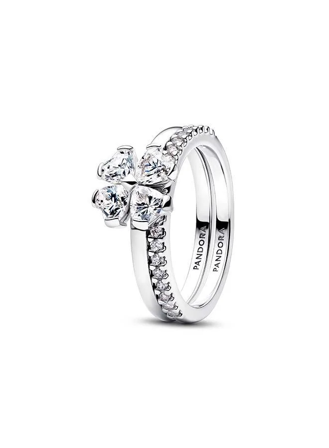 باندورا خاتمٌ متألّقٌ يمكنك فصله، مزيّنٌ بنبتة نفل جالبة للحظ